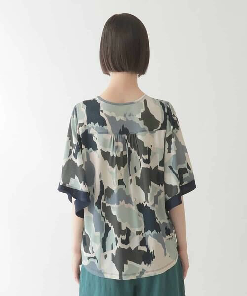 HIROKO BIS / ヒロコビス カットソー | 迷彩フラワーフレアスリーブカットソー /洗濯機で洗える | 詳細2