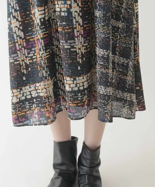 HIROKO BIS / ヒロコビス ロング・マキシ丈ワンピース | ウエストギャザーチェックプリントワンピース /洗濯機で洗える | 詳細6