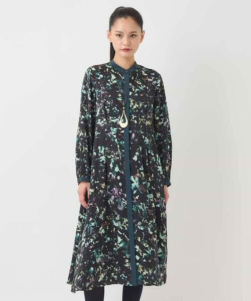 HIROKO BIS / ヒロコビス ロング・マキシ丈ワンピース | リーフプリントバンドカラーワンピース /洗濯機で洗える | 詳細1