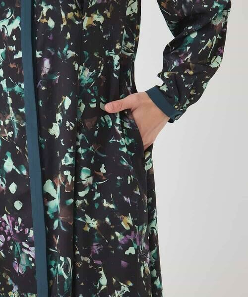 HIROKO BIS / ヒロコビス ロング・マキシ丈ワンピース | リーフプリントバンドカラーワンピース /洗濯機で洗える | 詳細9