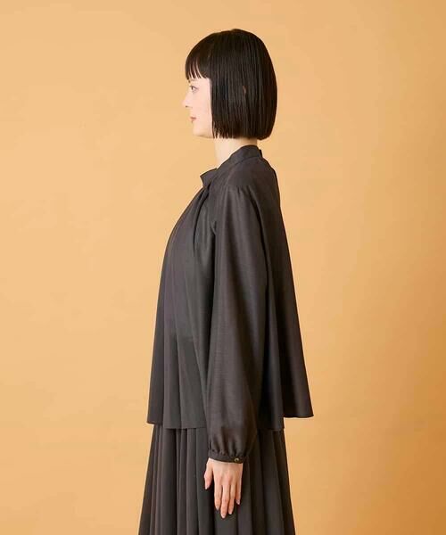 HIROKO BIS / ヒロコビス シャツ・ブラウス | スタンドカラーかまぼこプリーツブラウス | 詳細12