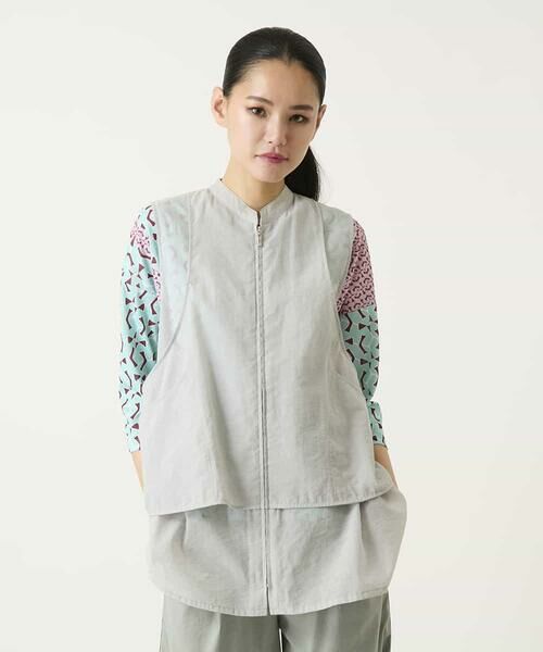 HIROKO BIS / ヒロコビス ベスト | レイヤード風デザインジレ（ライトグレー）