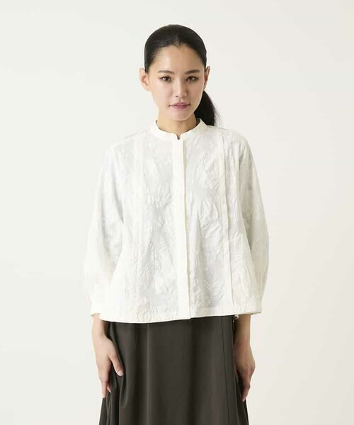 HIROKO BIS / ヒロコビス シャツ・ブラウス | ボタニカルモチーフショートブラウス（ホワイト）