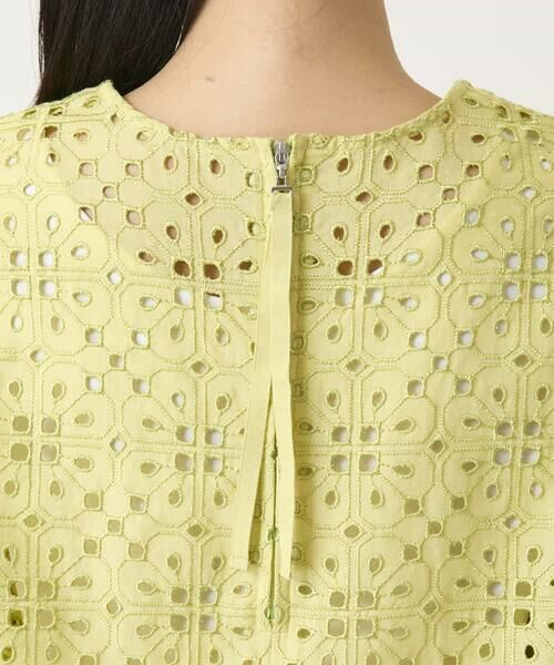 HIROKO BIS / ヒロコビス シャツ・ブラウス | アイレット刺繍タックヘムブラウス | 詳細5