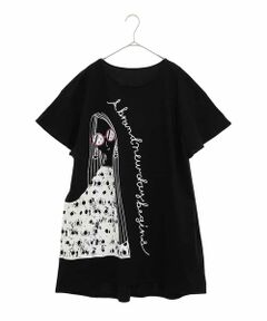 【新しい1日が始まるワクワクと希望を表現】メッゼージプリントアートTシャツ<br><br>◆ デザイン･おすすめポイント ◆<br>サングラスの女の子を脇続きで大胆にプリントしたアートマインドを上げてくれる一枚。刺繍やスパンコールで立体ポイントを付けたアクセントカラーがポイントです。滑らかで優しい肌触りとリラクシーなチュニックフレアシルエット。コンパクトボトムと合わせてデイリー使いにも重宝するおすすめのアイテムです。<br>model:H172 B81 W58 H86 着用サイズ:M<br><br>◆ 素材 ◆<br>希少繊維スーピマコットンを使用したソフトタッチで柔らかい質感のストレッチ素材。綺麗な表情のバイオシル加工でクオリティの高い日本製です。<br><br>-----------------------------------<br>透け感 : なし<br>伸縮性 : なし<br>光沢感 : ややあり<br>生地の厚さ : ふつう<br>-----------------------------------