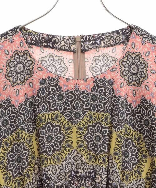 HIROKO BIS GRANDE / ヒロコビス グランデ ロング・マキシ丈ワンピース | 【大きいサイズ】ヴィンテージ風モチーフ総柄ワンピース /洗濯機で洗える | 詳細2