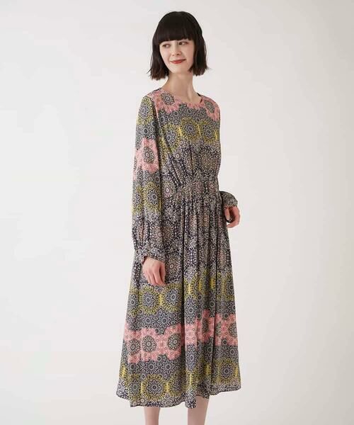 HIROKO BIS GRANDE / ヒロコビス グランデ ロング・マキシ丈ワンピース | 【大きいサイズ】ヴィンテージ風モチーフ総柄ワンピース /洗濯機で洗える | 詳細8