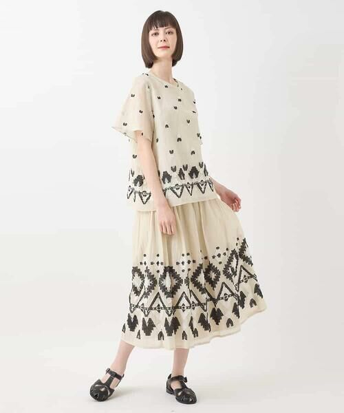 HIROKO BIS GRANDE / ヒロコビス グランデ シャツ・ブラウス | 【大きいサイズ】エスニックモチーフコンパクトブラウス /洗える | 詳細4