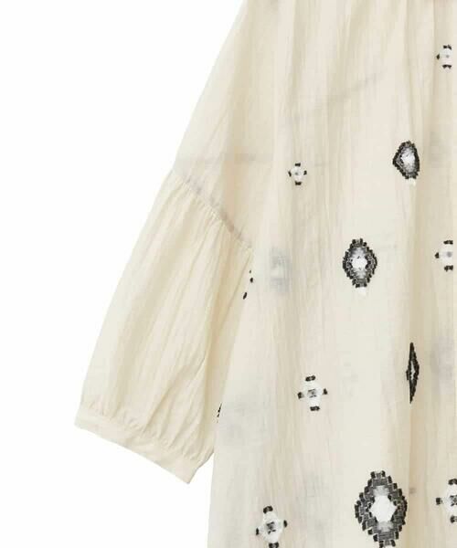 HIROKO BIS GRANDE / ヒロコビス グランデ ロング・マキシ丈ワンピース | 【大きいサイズ】エスニックモチーフドレス /洗える | 詳細4