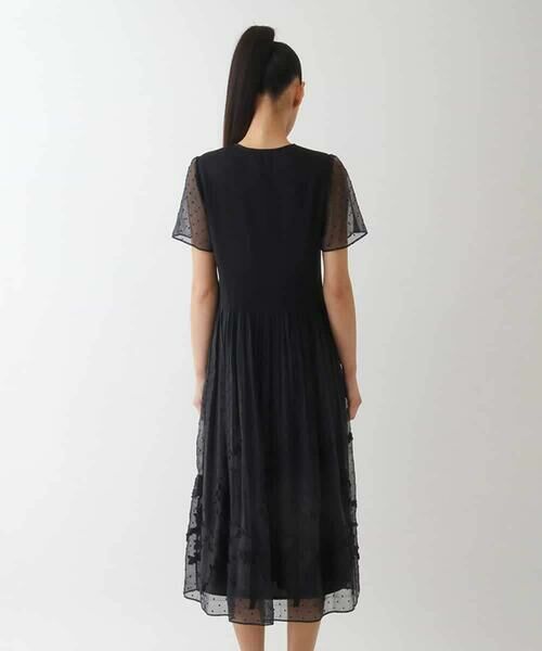 HIROKO BIS GRANDE / ヒロコビス グランデ ロング・マキシ丈ワンピース | 【大きいサイズ】ドットフラワーシャーリング切り替えワンピース | 詳細24