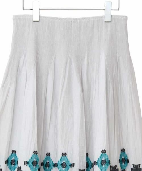 HIROKO BIS GRANDE / ヒロコビス グランデ ロング・マキシ丈スカート | 【大きいサイズ】エスニックモチーフシャーリングスカート /洗える | 詳細2