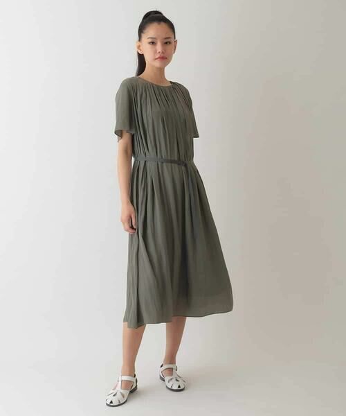 HIROKO BIS GRANDE / ヒロコビス グランデ ロング・マキシ丈ワンピース | 【大きいサイズ】タックデザインワンピース /洗濯機で洗える | 詳細19