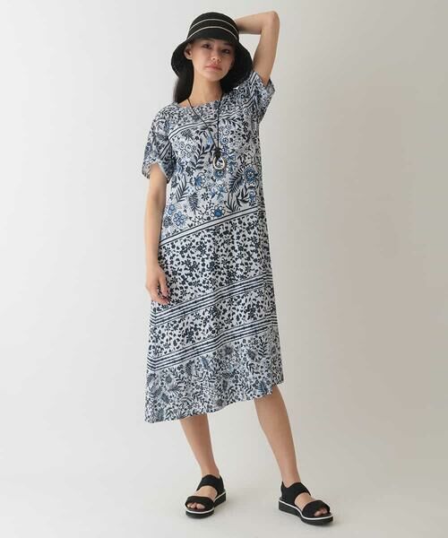 HIROKO BIS GRANDE / ヒロコビス グランデ ロング・マキシ丈ワンピース | 【大きいサイズ】フラワープリントAラインワンピース /洗濯機で洗える | 詳細15