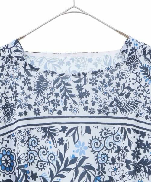 HIROKO BIS GRANDE / ヒロコビス グランデ ロング・マキシ丈ワンピース | 【大きいサイズ】フラワープリントAラインワンピース /洗濯機で洗える | 詳細2