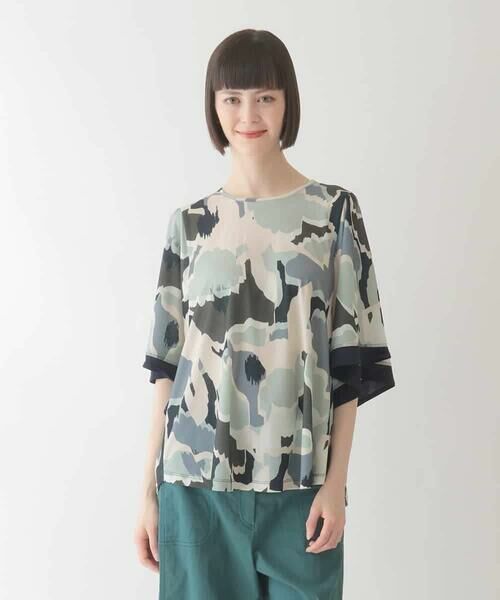 HIROKO BIS GRANDE / ヒロコビス グランデ カットソー | 【大きいサイズ】迷彩フラワーフレアスリーブカットソー /洗濯機で洗える | 詳細1