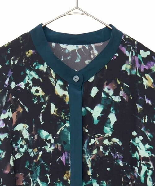 HIROKO BIS GRANDE / ヒロコビス グランデ ロング・マキシ丈ワンピース | 【大きいサイズ】リーフプリントバンドカラーワンピース /洗濯機で洗える | 詳細2