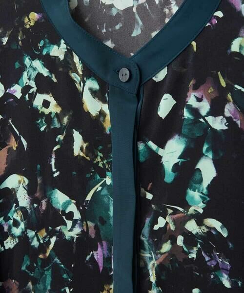 HIROKO BIS GRANDE / ヒロコビス グランデ ロング・マキシ丈ワンピース | 【大きいサイズ】リーフプリントバンドカラーワンピース /洗濯機で洗える | 詳細3