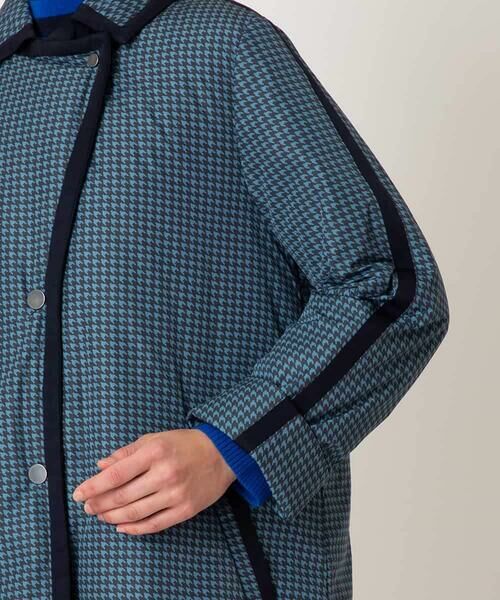 HIROKO BIS GRANDE / ヒロコビス グランデ ダウンジャケット・ベスト | 【大きいサイズ】千鳥プリントテープアクセントダウンコート | 詳細13
