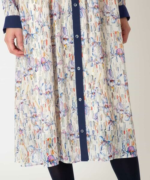 HIROKO BIS GRANDE / ヒロコビス グランデ ロング・マキシ丈ワンピース | 【大きいサイズ】アイリスモチーフタックワンピース | 詳細13