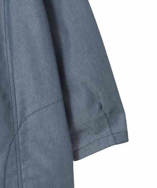 HIROKO BIS GRANDE / ヒロコビス グランデ シャツ・ブラウス | 【大きいサイズ】フリルアクセントダンガリーブラウス | 詳細3