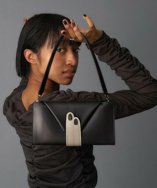 HIROKO HAYASHI / ヒロコハヤシ 財布・コインケース・マネークリップ | LEO NECESSARIO（レオ ネチェサリオ）ショルダー付き長財布 | 詳細1