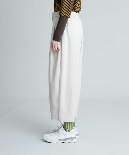 HIROKO KOSHINO / ヒロココシノ その他パンツ | 【洗濯機で洗える】コクーンデザインパンツ | 詳細1