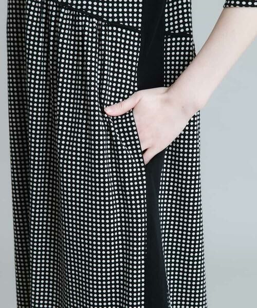 HIROKO KOSHINO / ヒロココシノ ロング・マキシ丈ワンピース | 【洗濯機で洗える/日本製】ドットパターンワンピース | 詳細6