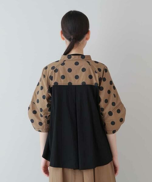 HIROKO KOSHINO / ヒロココシノ シャツ・ブラウス | 【洗濯機で洗える】水玉柄ジップアップタフタブラウス | 詳細3