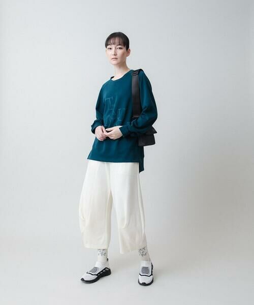 HIROKO KOSHINO / ヒロココシノ カットソー | エンボスロゴダンボールニットプルオーバー /洗える | 詳細8