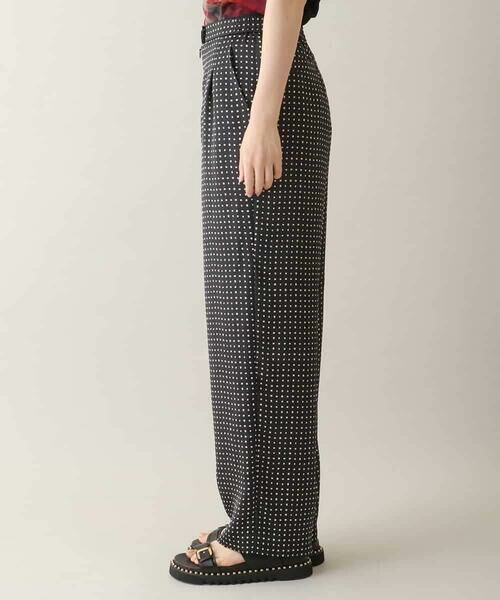 HIROKO KOSHINO / ヒロココシノ その他パンツ | スクエアドットサテンパンツ /日本製 | 詳細1