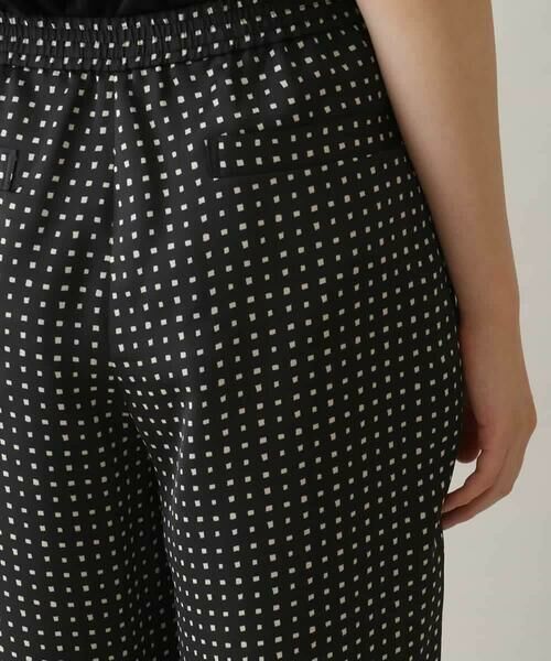 HIROKO KOSHINO / ヒロココシノ その他パンツ | スクエアドットサテンパンツ /日本製 | 詳細5