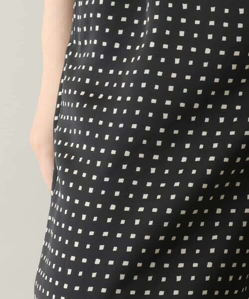 HIROKO KOSHINO / ヒロココシノ その他パンツ | スクエアドットサテンパンツ /日本製 | 詳細7