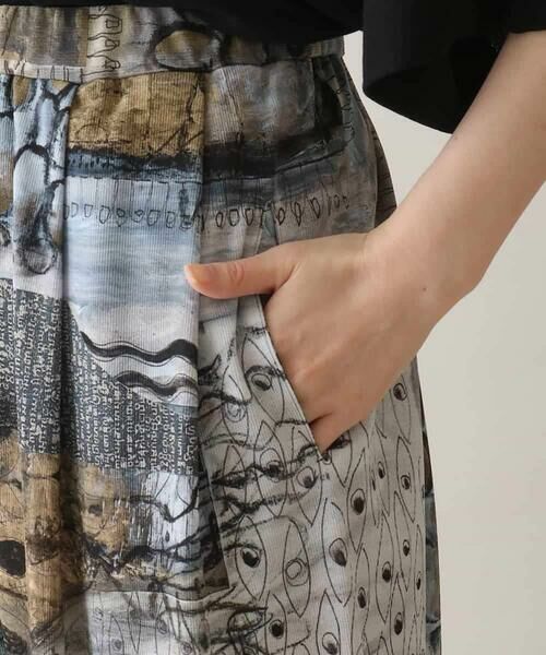 HIROKO KOSHINO / ヒロココシノ チノ・ワークパンツ | アートプリントジャージーパンツ /日本製/洗える | 詳細4