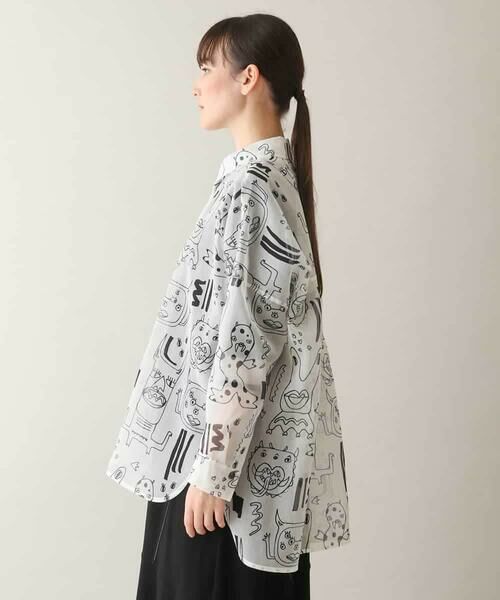 HIROKO KOSHINO / ヒロココシノ シャツ・ブラウス | モチーフ総柄プリントシャツブラウス/洗濯機で洗える | 詳細2