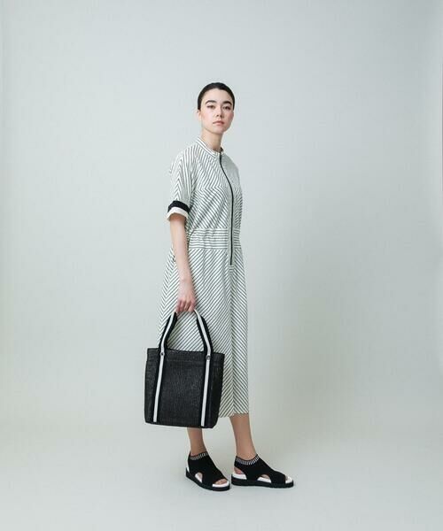 HIROKO KOSHINO / ヒロココシノ ロング・マキシ丈ワンピース | ウエストドロストストライプワンピース /洗える | 詳細11