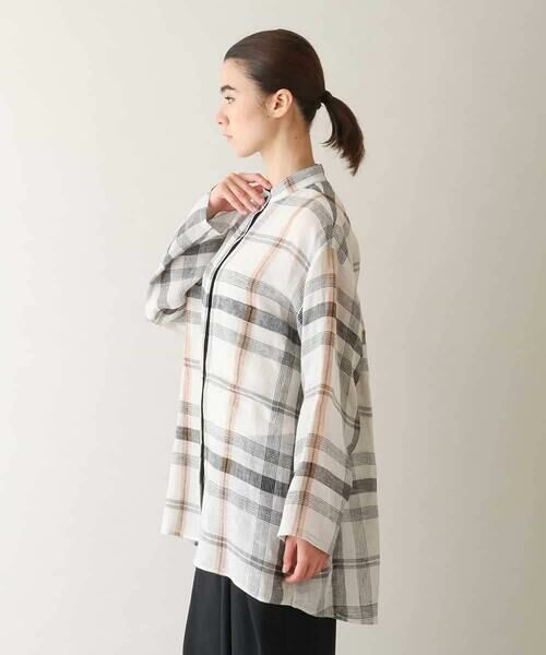 HIROKO KOSHINO / ヒロココシノ シャツ・ブラウス | 先染めチェックバンドカラーリネンシャツ /日本製 | 詳細2