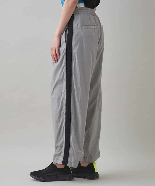 HIROKO KOSHINO / ヒロココシノ チノ・ワークパンツ | サイドラインナイロンパンツ /洗える | 詳細1