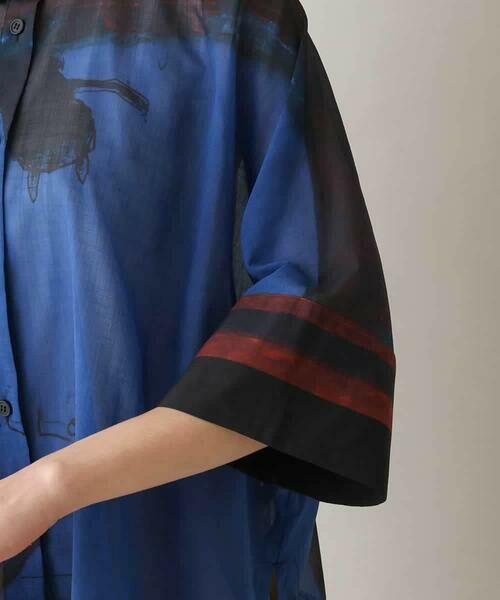 HIROKO KOSHINO / ヒロココシノ シャツ・ブラウス | ネコモチーフアートプリントシャツ/日本製/洗える | 詳細8