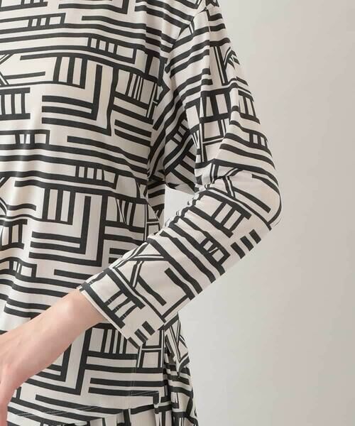HIROKO KOSHINO / ヒロココシノ カットソー | 幾何プリントシャーリングデザインカットソー /日本製/洗える | 詳細5