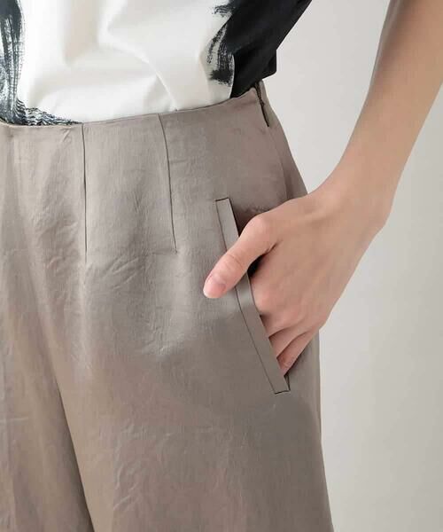 HIROKO KOSHINO / ヒロココシノ その他パンツ | サテンワイドデザインパンツ /日本製 | 詳細4