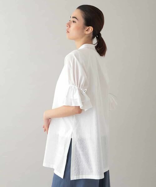 HIROKO KOSHINO / ヒロココシノ シャツ・ブラウス | ロゴプリントボリュームスリーブブラウス /洗える | 詳細2