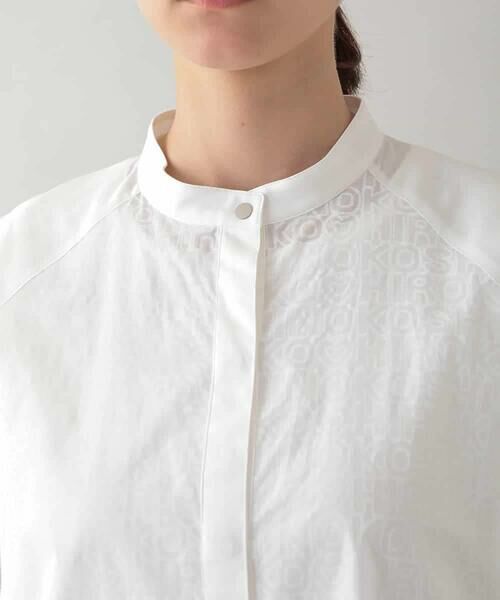 HIROKO KOSHINO / ヒロココシノ シャツ・ブラウス | ロゴプリントボリュームスリーブブラウス /洗える | 詳細4