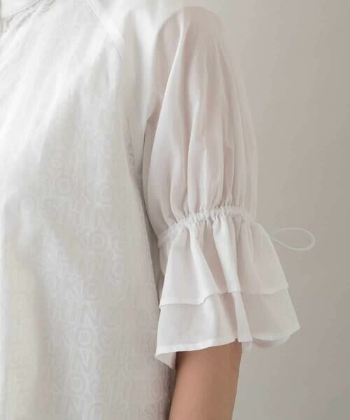 HIROKO KOSHINO / ヒロココシノ シャツ・ブラウス | ロゴプリントボリュームスリーブブラウス /洗える | 詳細6