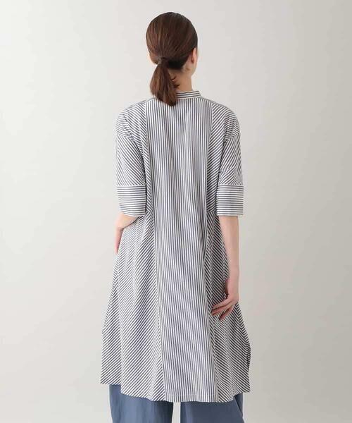 HIROKO KOSHINO / ヒロココシノ シャツ・ブラウス | ストライプAラインロングブラウス/洗える | 詳細3