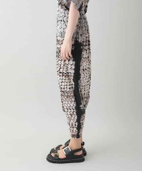 HIROKO KOSHINO / ヒロココシノ その他パンツ | ドット柄ジャージーサルエルパンツ/日本製/洗える | 詳細1