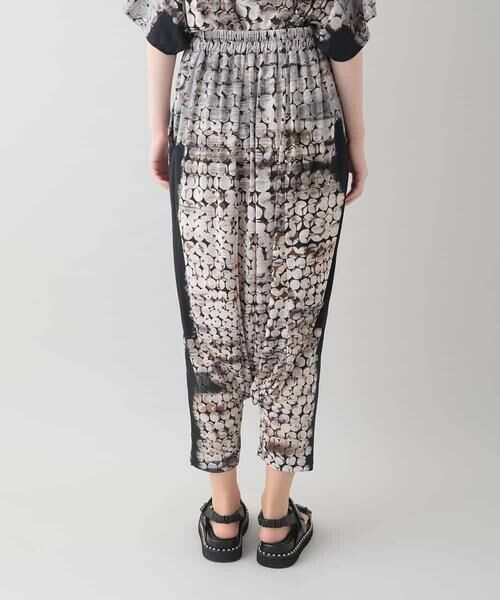 HIROKO KOSHINO / ヒロココシノ その他パンツ | ドット柄ジャージーサルエルパンツ/日本製/洗える | 詳細2