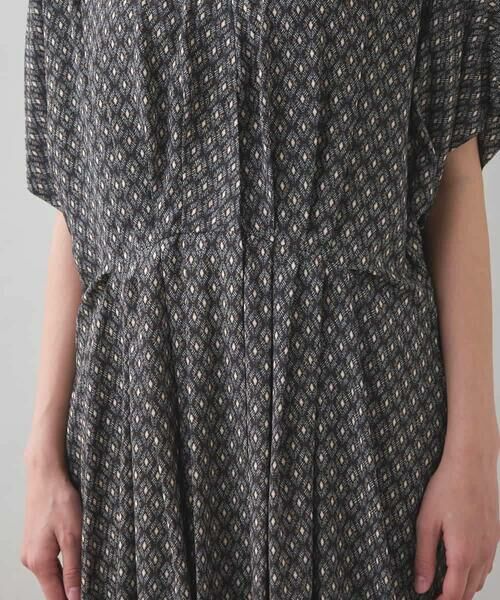HIROKO KOSHINO / ヒロココシノ ロング・マキシ丈ワンピース | 幾何シャイニープリントワンピース/日本製/洗える | 詳細6