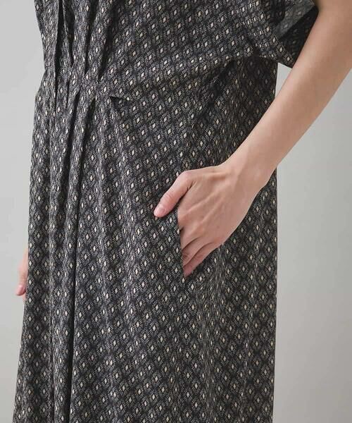 HIROKO KOSHINO / ヒロココシノ ロング・マキシ丈ワンピース | 幾何シャイニープリントワンピース/日本製/洗える | 詳細7