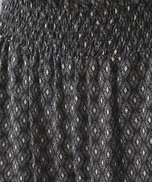 HIROKO KOSHINO / ヒロココシノ チノ・ワークパンツ | 幾何柄シャーリングデザインパンツ/洗える | 詳細7