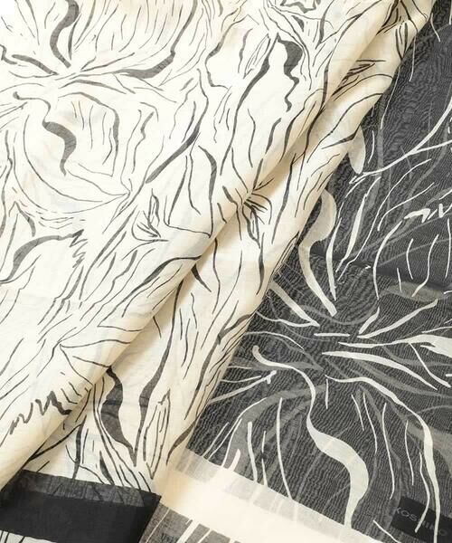 HIROKO KOSHINO / ヒロココシノ マフラー・ショール・スヌード・ストール | ラインフラワーコットンストール | 詳細3